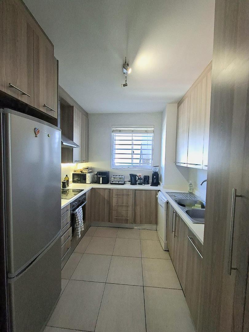 2 Bedroom Property for Sale in Sea Point Western Cape